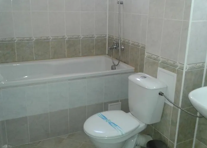 Family Relax Hotel *